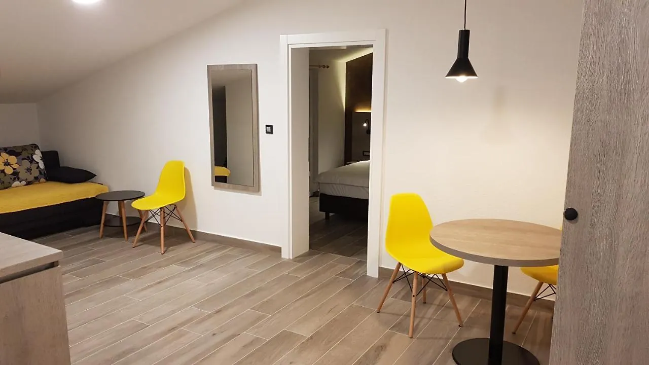 Premium Appartments Suha Punta Kampor Apartment